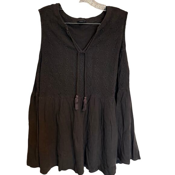 Torrid slub peplum embroidered sleeveless top size 1 in gray - Picture 2 of 8